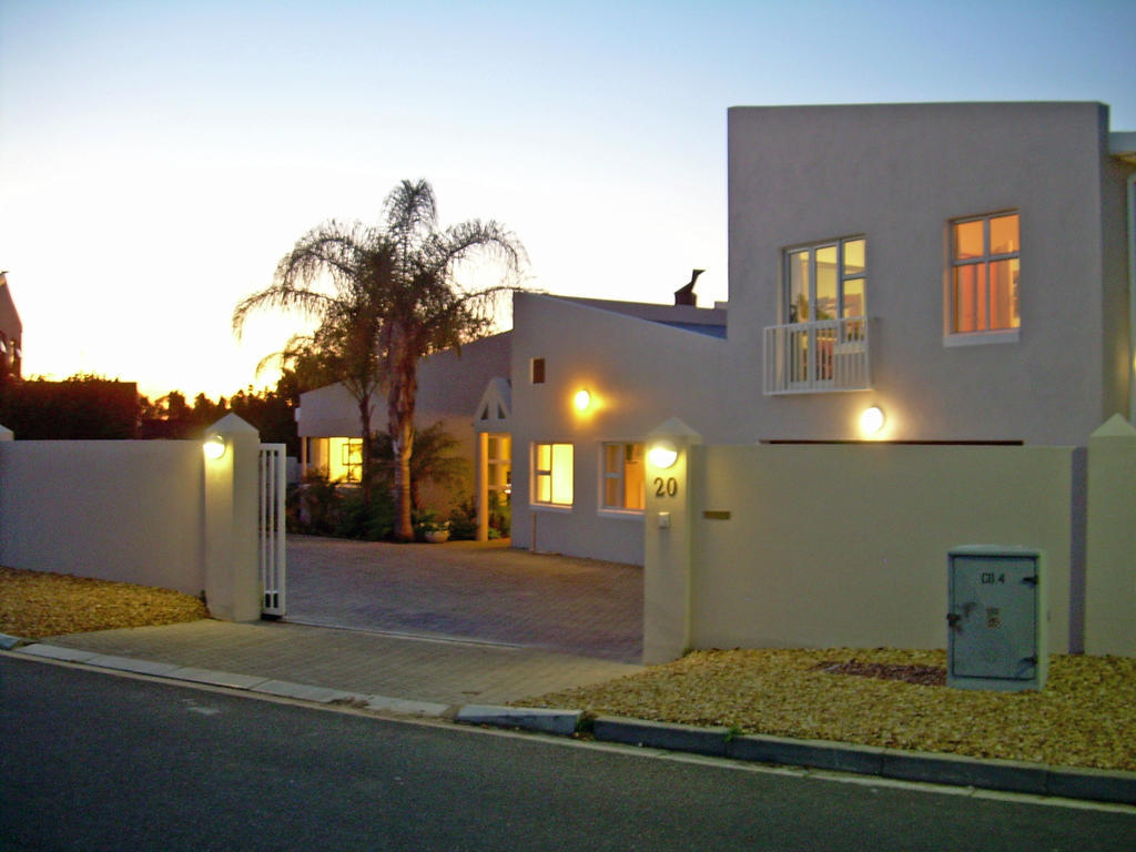 Coronata 20 B&B Stellenbosch Buitenkant foto